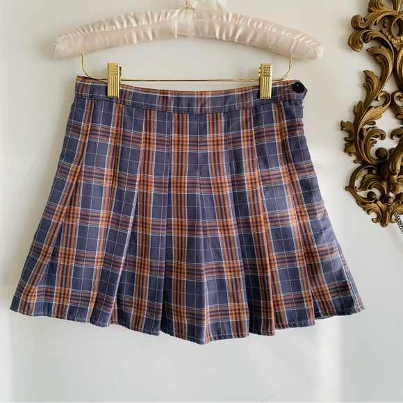 PLAID TENNIS SKIRT - Picture 2 of 9